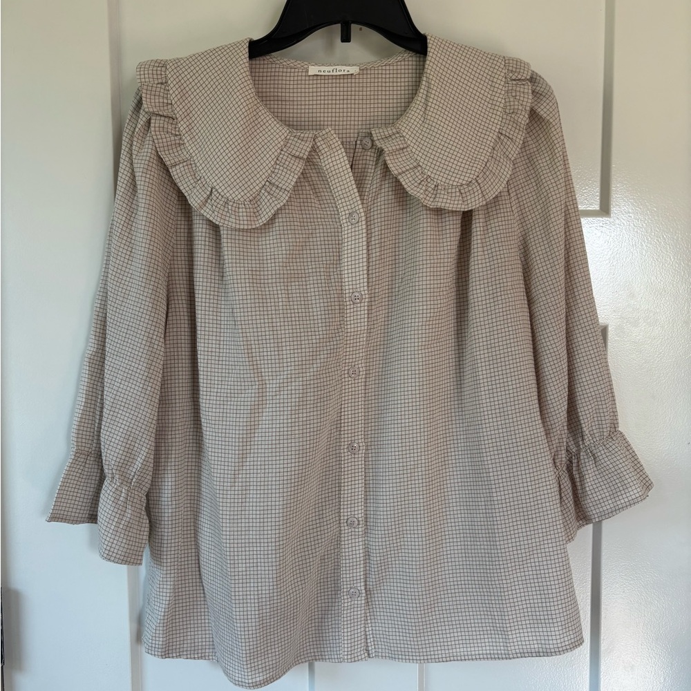 Neuflora “emmalynn” blouse, size small.
